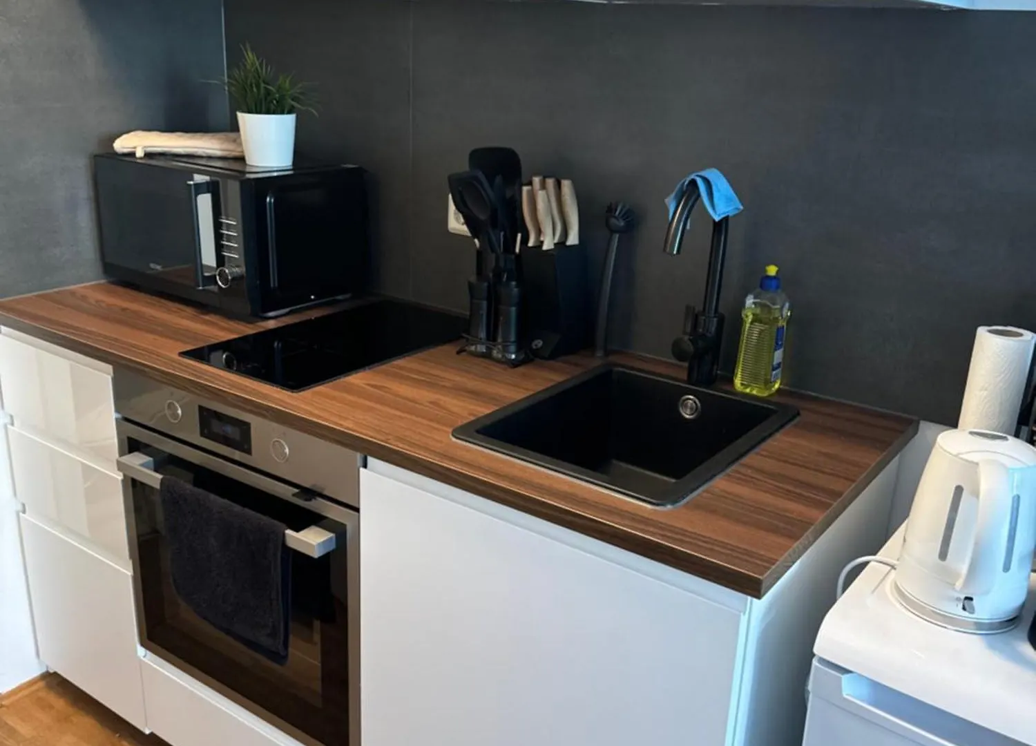 Moderne Ferienwohnung Mit Terrasse Wurzburg Germany
